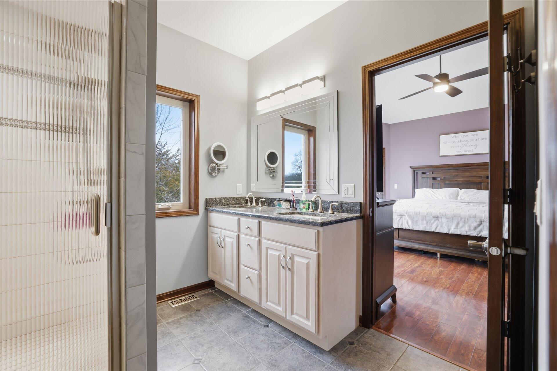 N7026 County DD Spring Prairie, WI 53105 - Photo 21 of 39 Primary ensuite bathroom