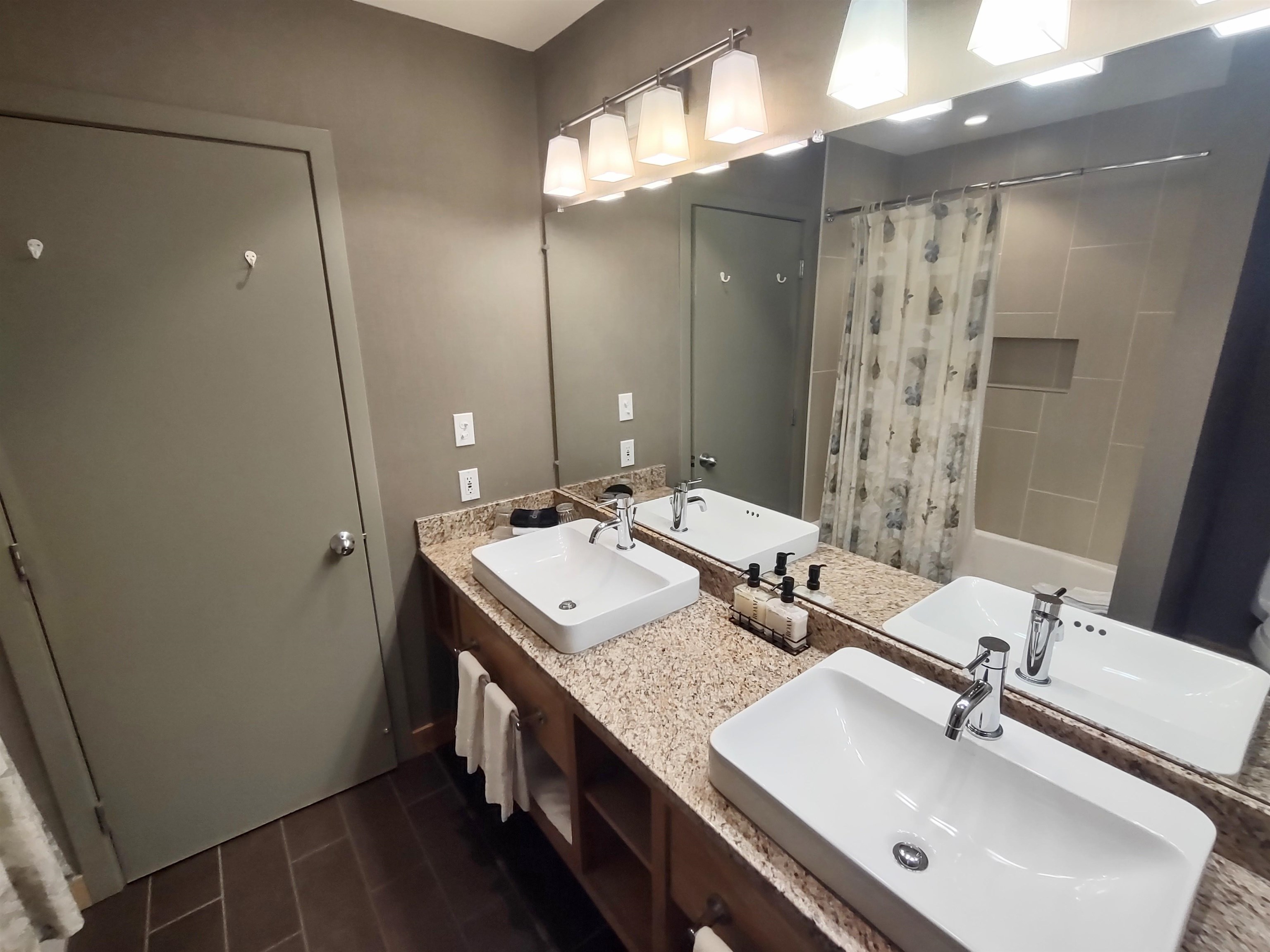 228 East Mountain Road, Unit DA DUP GRAND HOTEL 152 II (GODBOUT) Killington, VT 05751 - Photo 30 of 51