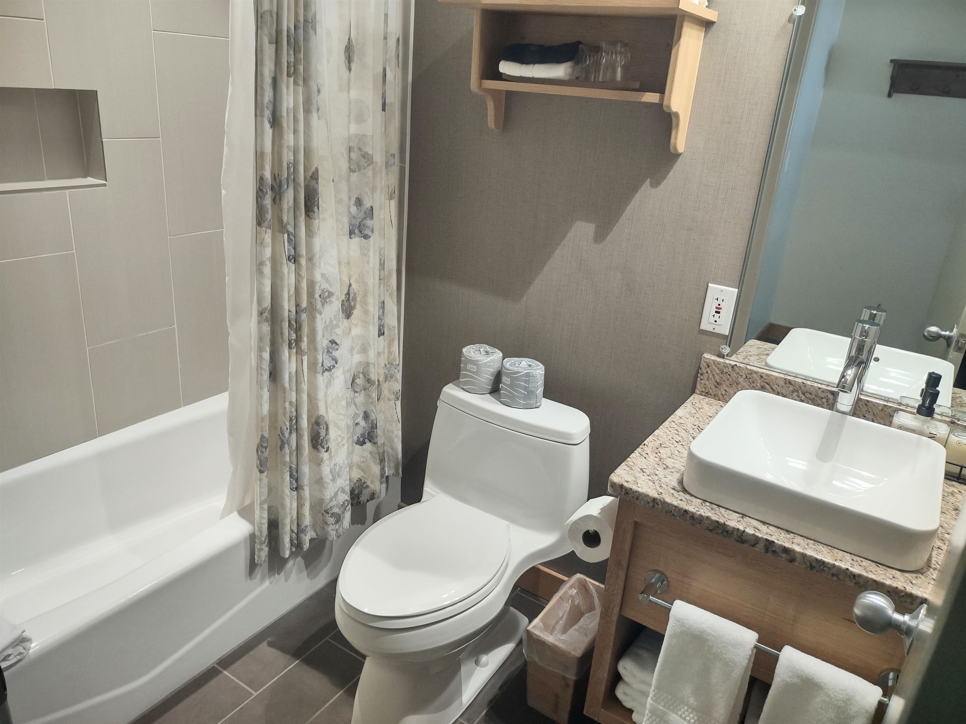 228 East Mountain Road, Unit DA DUP GRAND HOTEL 152 II (GODBOUT) Killington, VT 05751 - Photo 34 of 51