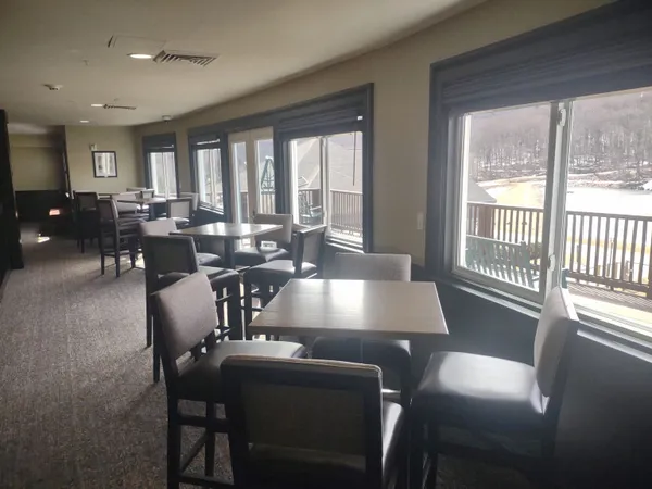$143,000 | 228 East Mountain Road, Unit DA DUP GRAND HOTEL 152 II (GODBOUT), Killington, VT 05751