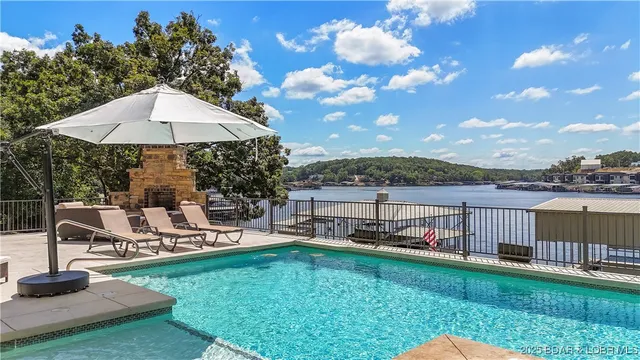 $2,850,000 | 1362 Grand Cove Road, Sunrise Beach, MO 65079