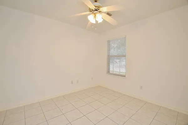 $1,895 | 13118 Cres Manor Lane, Houston, TX 77072