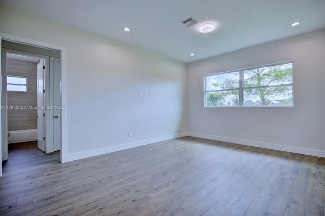 $445,000 | 5224 Columbus Boulevard, Sebring, FL 33872