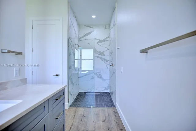 $445,000 | 5224 Columbus Boulevard, Sebring, FL 33872