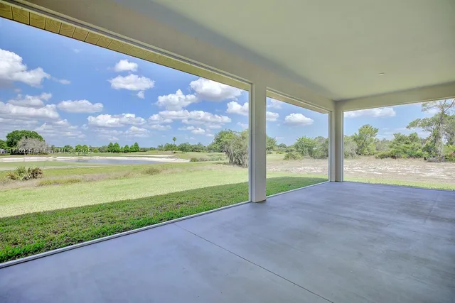 $445,000 | 5224 Columbus Boulevard, Sebring, FL 33872