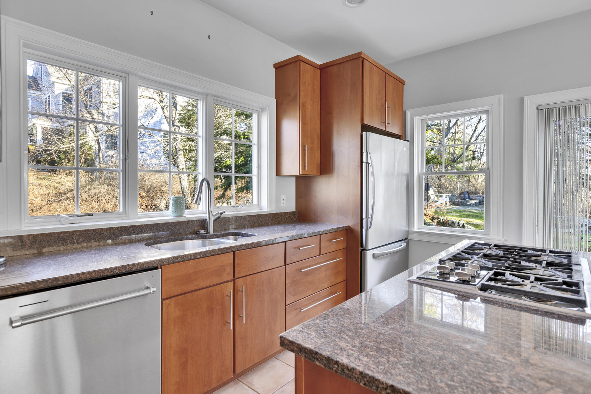 9 Leighton Farm Road Cape Elizabeth, ME 04107 - Photo 5 of 38 Kitchen