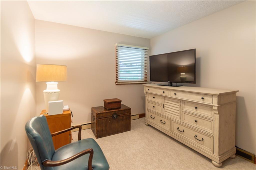1423 Rankin Road Greensboro, NC 27405 - Photo 12 of 16 Gallery Image 12