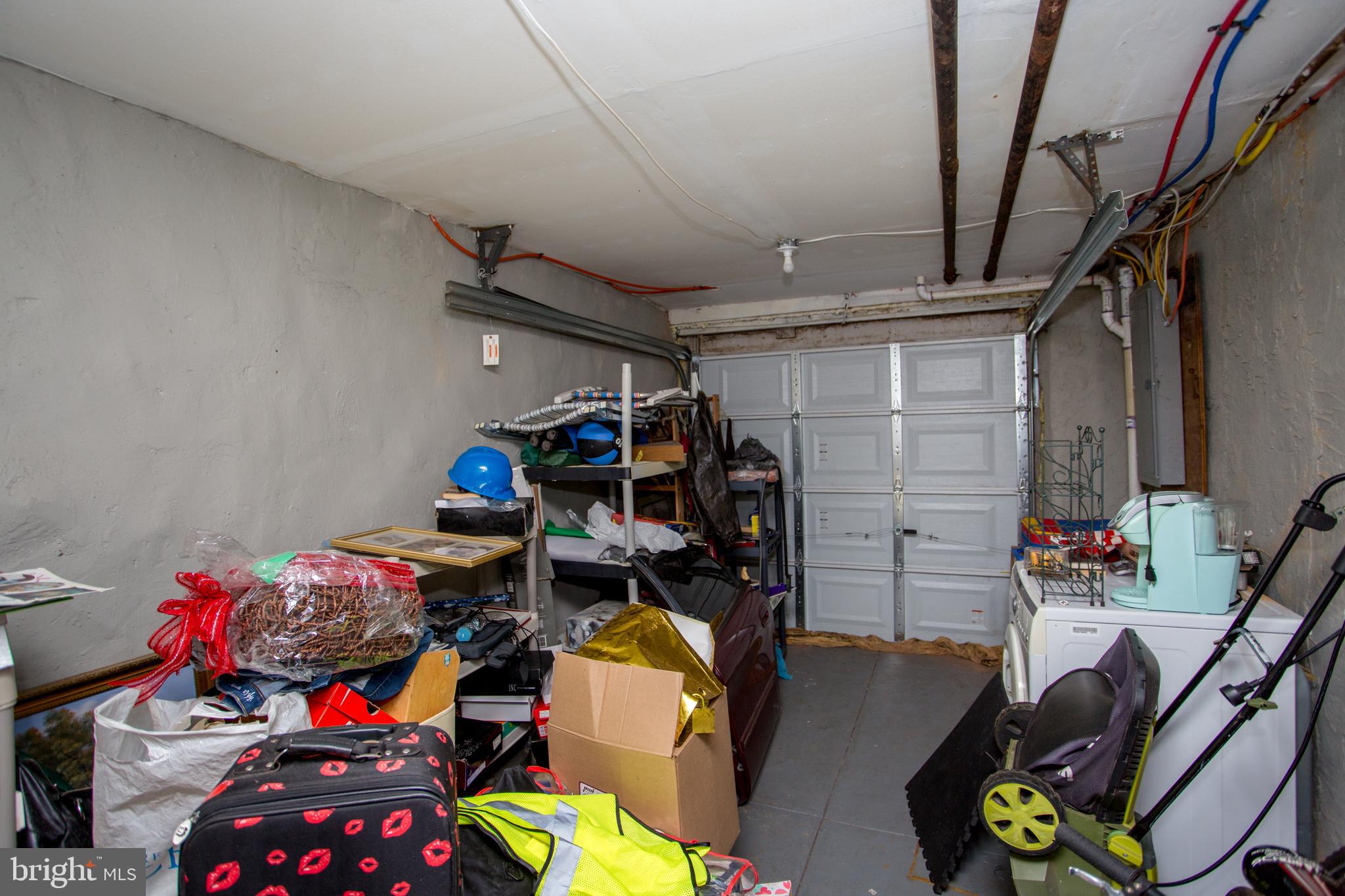 6228 Erdrick Street Philadelphia, PA 19135 - Photo 34 of 37