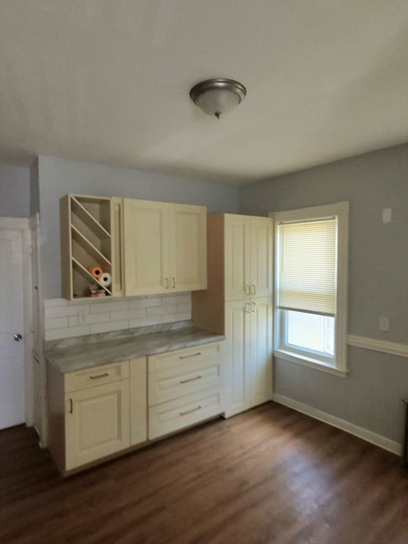 42 Rosedale Street, Unit 2 Boston, MA 02124 - Photo 2 of 12