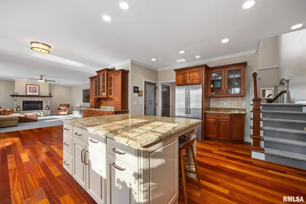 $995,000 | 919 Copperpoint Drive, Dunlap, IL 61525