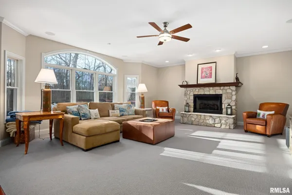 $995,000 | 919 Copperpoint Drive, Dunlap, IL 61525