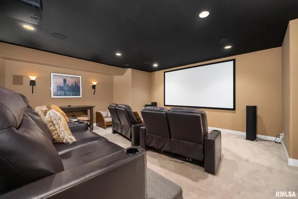 $995,000 | 919 Copperpoint Drive, Dunlap, IL 61525