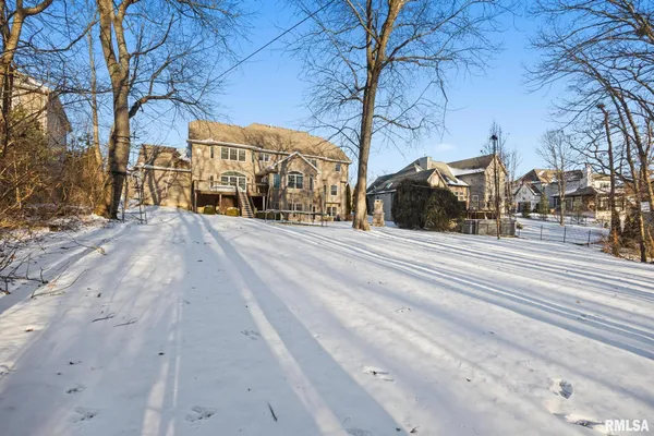 $995,000 | 919 Copperpoint Drive, Dunlap, IL 61525