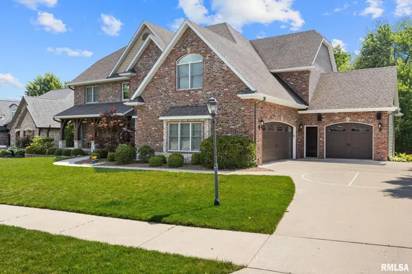 $995,000 | 919 Copperpoint Drive, Dunlap, IL 61525