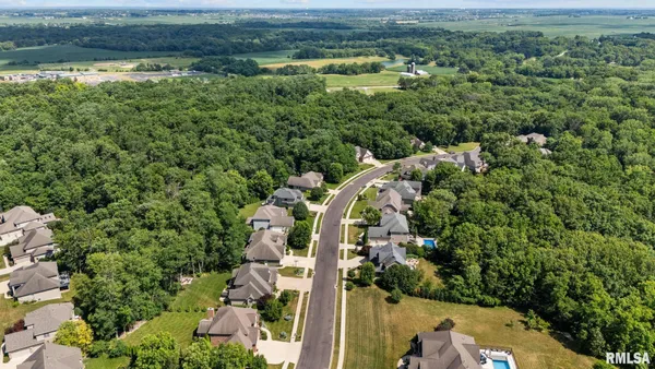 $995,000 | 919 Copperpoint Drive, Dunlap, IL 61525