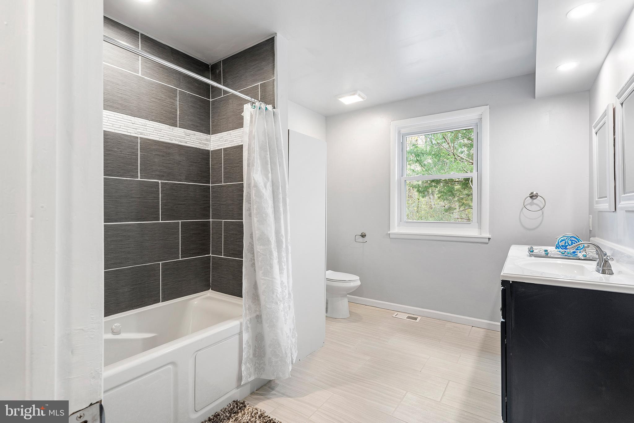 20 Hilliards Road Gibbsboro, NJ 08026 - Photo 23 of 32