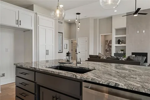 $667,900 | 25080 West 141st Terrace, Olathe, KS 66061