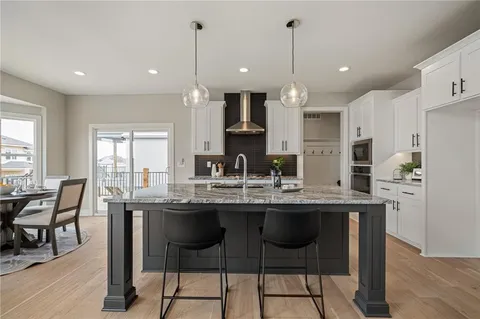 $667,900 | 25080 West 141st Terrace, Olathe, KS 66061