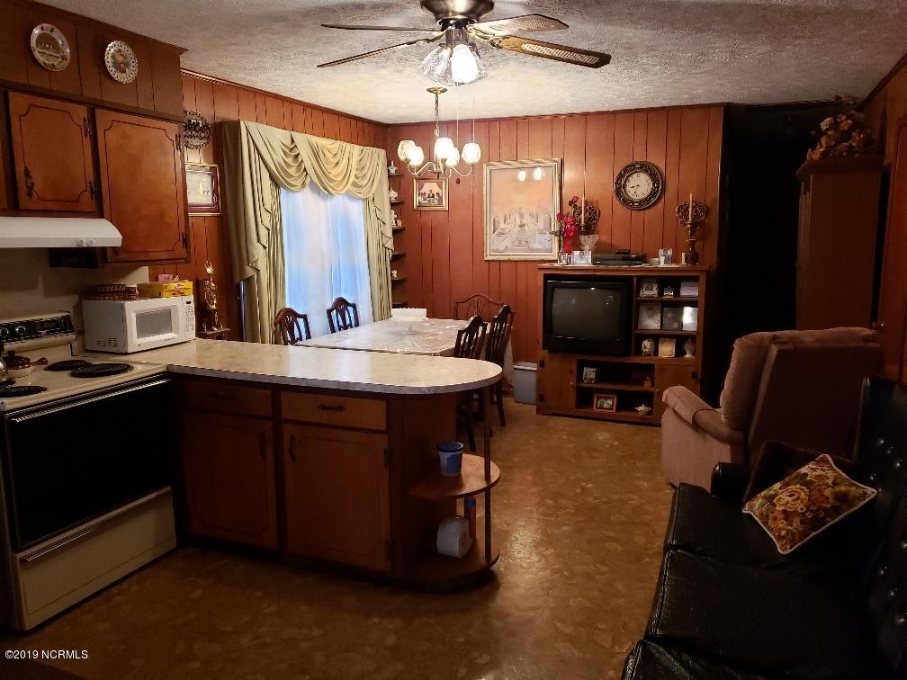 538 Bitmore Road Whiteville, NC 28472 - Photo 3 of 14 20190401_084653_resized