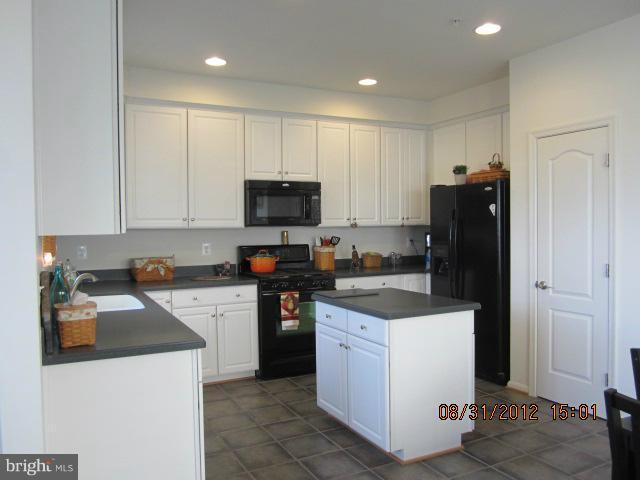 12949 Yellow Jacket Road Hagerstown, MD 21740 - Photo 7 of 16 Kitchen