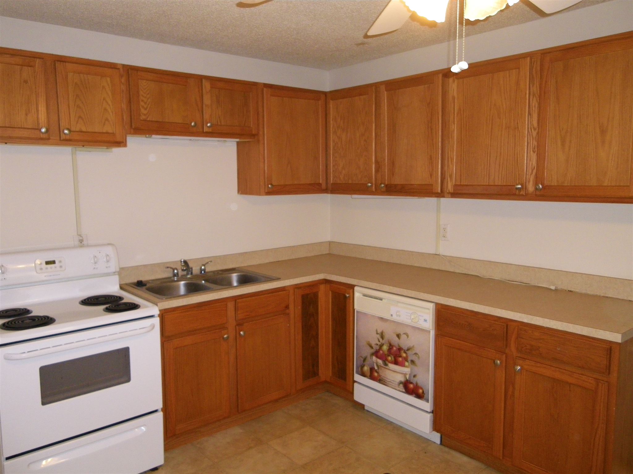 413 Lexington Road Evansville, IN 47710 - Photo 2 of 11