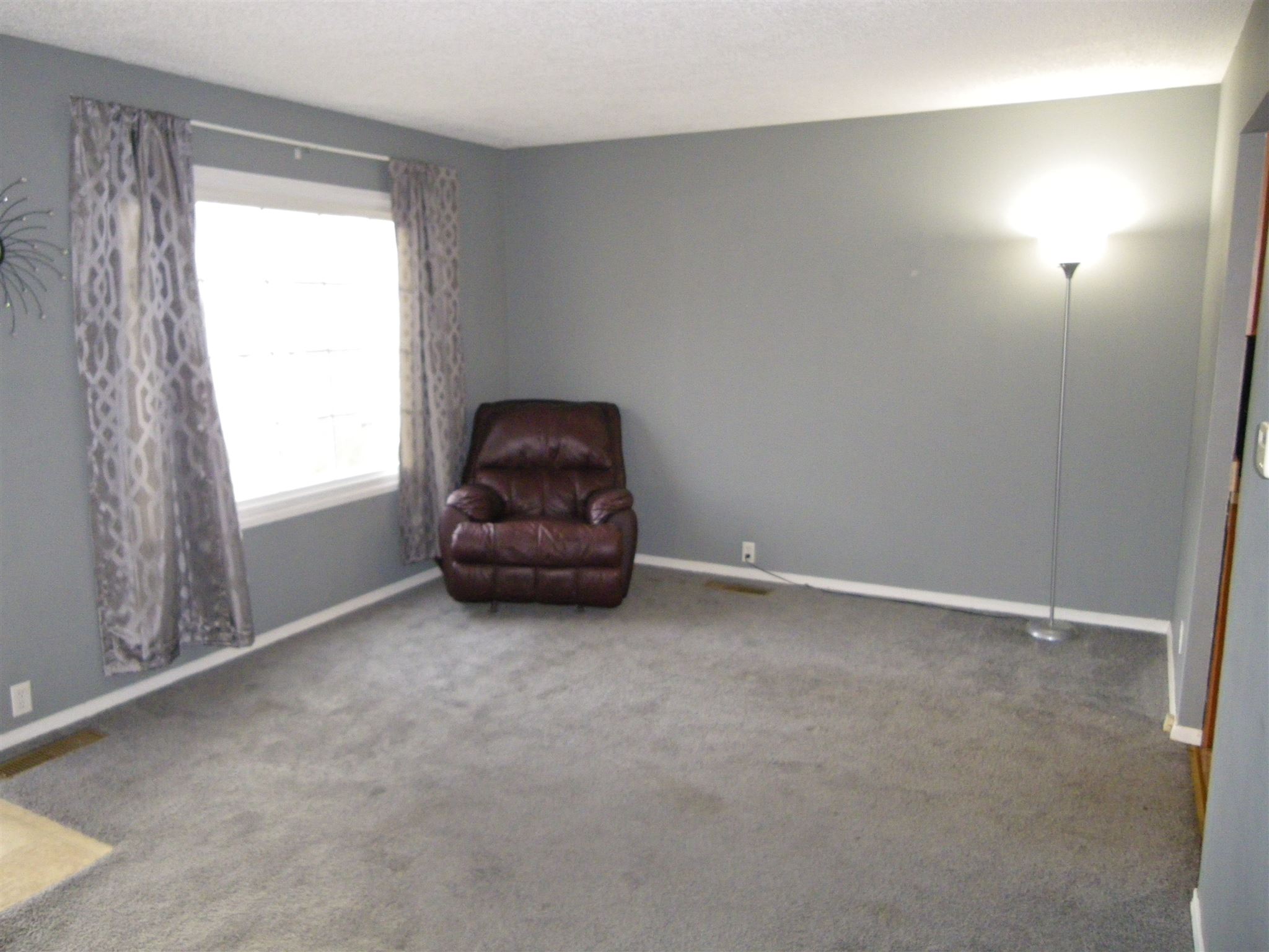 413 Lexington Road Evansville, IN 47710 - Photo 4 of 11