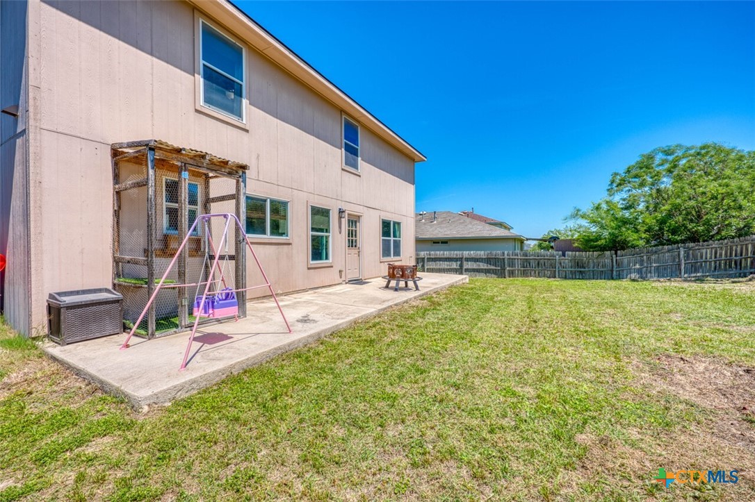 136 Dandelion Loop Kyle, TX 78640 - Photo 42 of 44