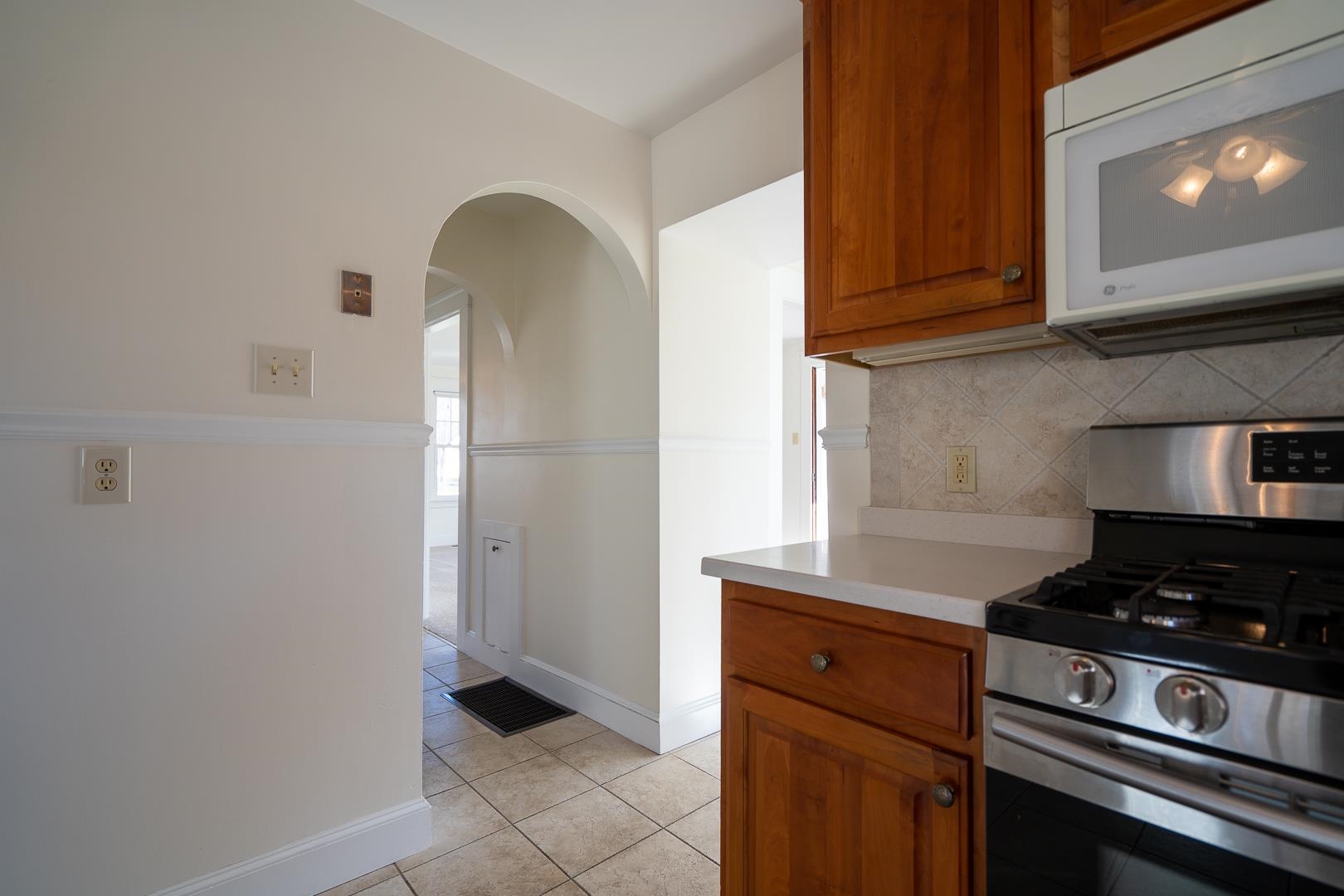 15 Crockett Street Rochester, NH 03867 - Photo 13 of 33