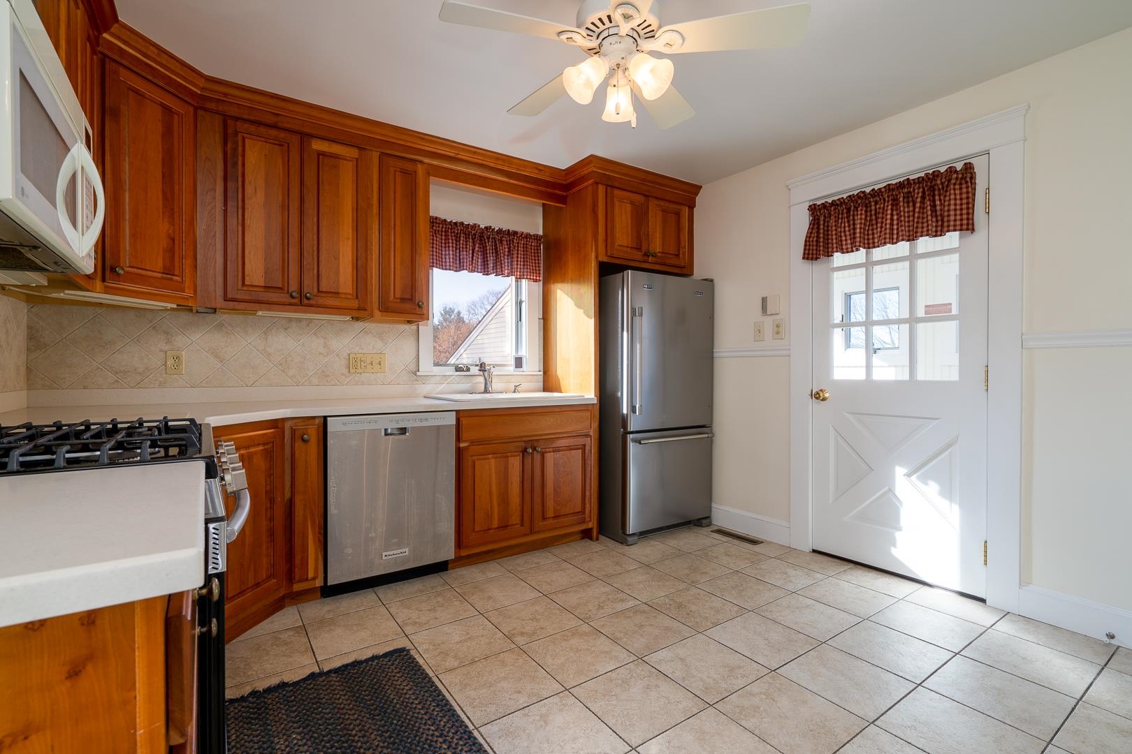 15 Crockett Street Rochester, NH 03867 - Photo 14 of 33