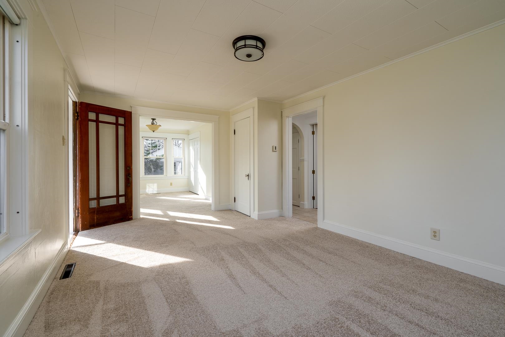 15 Crockett Street Rochester, NH 03867 - Photo 17 of 33
