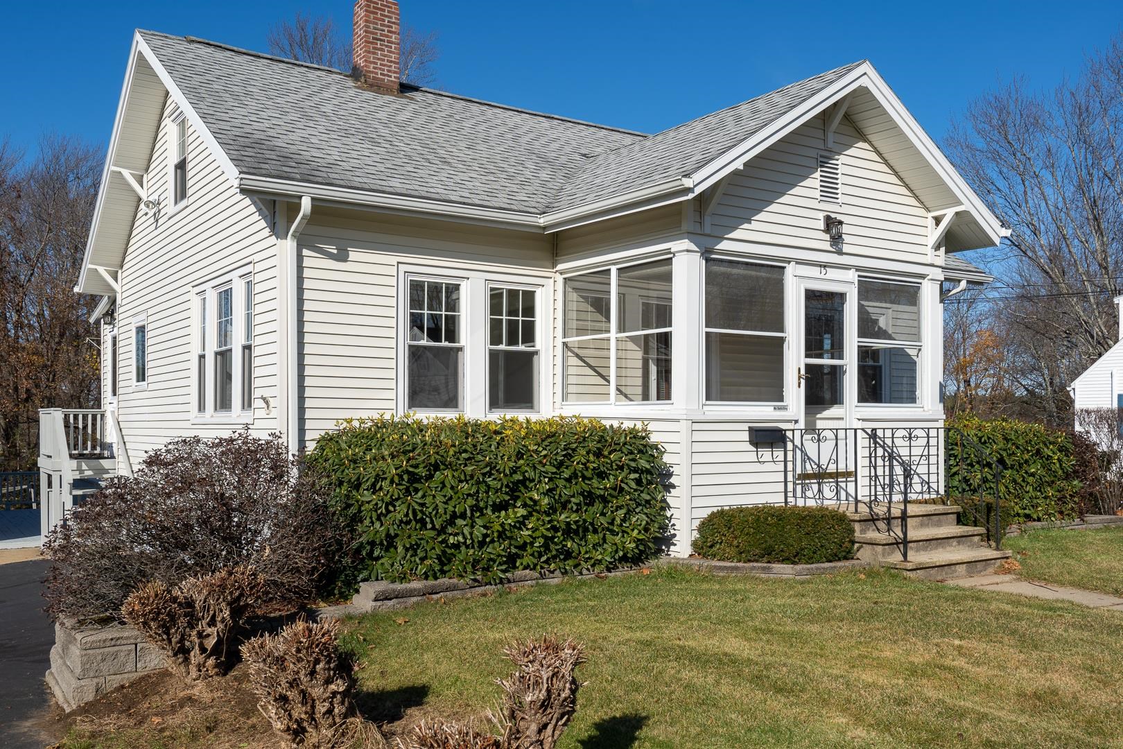 15 Crockett Street Rochester, NH 03867 - Photo 4 of 33