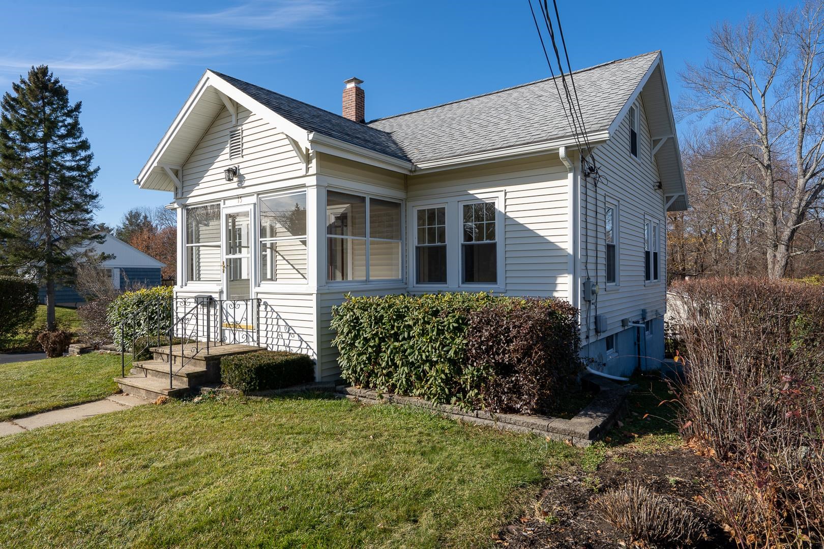 15 Crockett Street Rochester, NH 03867 - Photo 7 of 33