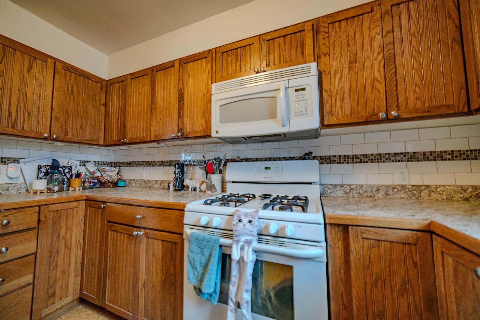 159 Pershing Drive Lancaster, OH 43130 - Photo 10 of 24 DSC_0500-Enhanced-NR