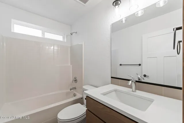 $573,900 | 8908 West Cultivator Avenue, Rathdrum, ID 83858