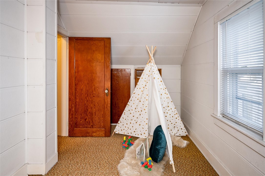 31 Cragg Road Greece, NY 14616 - Photo 27 of 38 4th bedroom - flex space