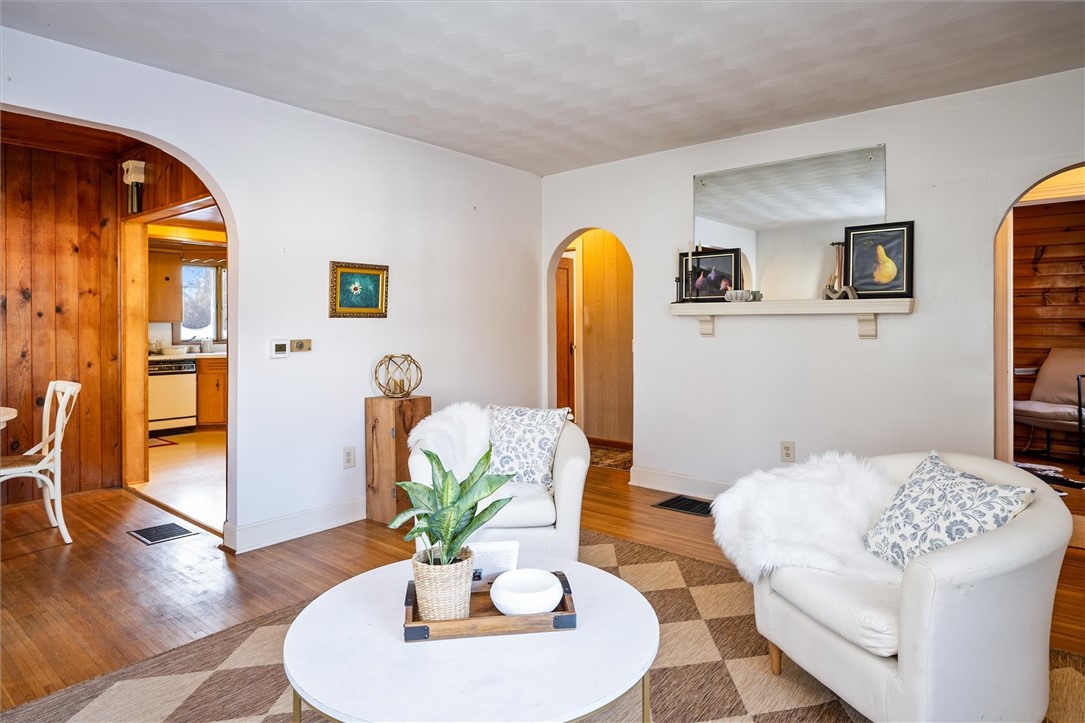 31 Cragg Road Greece, NY 14616 - Photo 8 of 38 Living Room