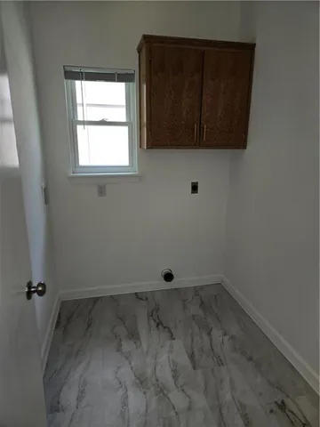 $342,500 | 401 Kimberly Drive, Belton, MO 64012