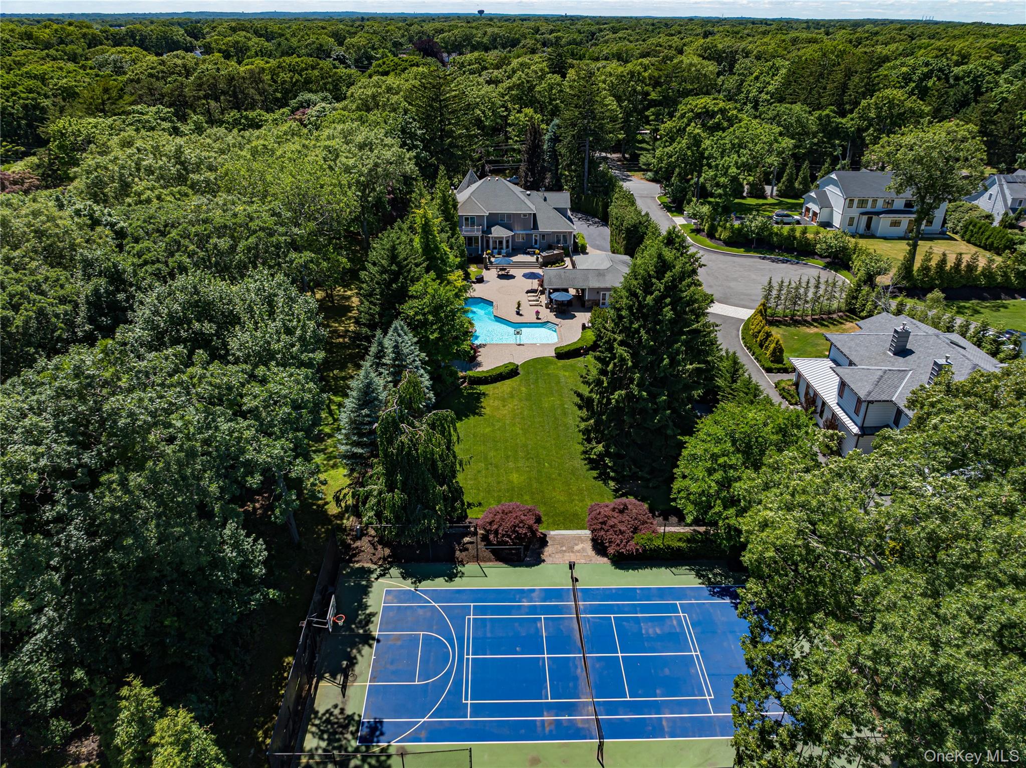 67 Sunny Road St. James, NY 11780 - Photo 5 of 50
