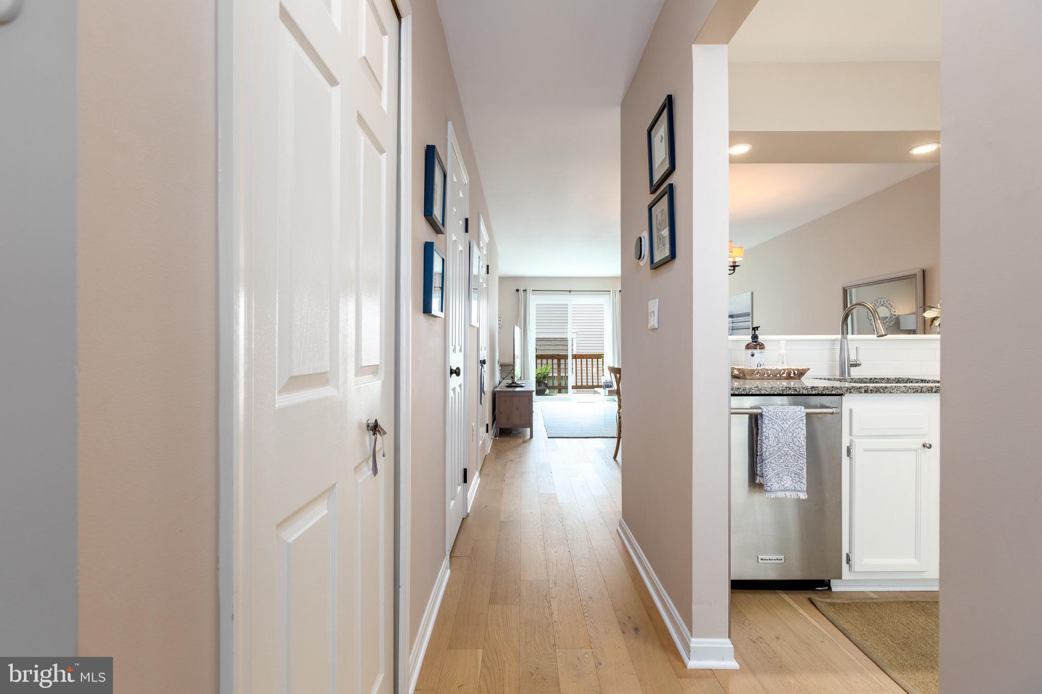 3841 9th Road South Arlington, VA 22204 - Photo 2 of 38 Gallery Image 2