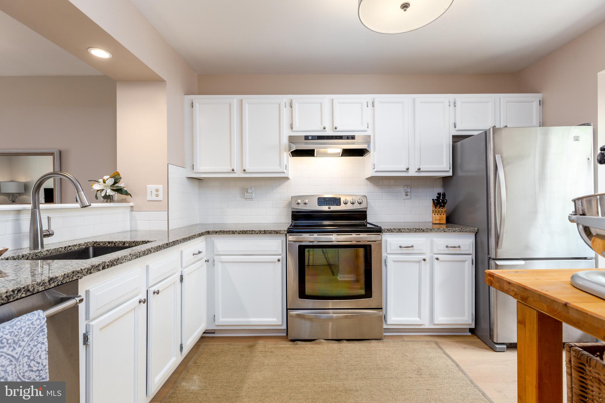 3841 9th Road South Arlington, VA 22204 - Photo 4 of 38 Gallery Image 4