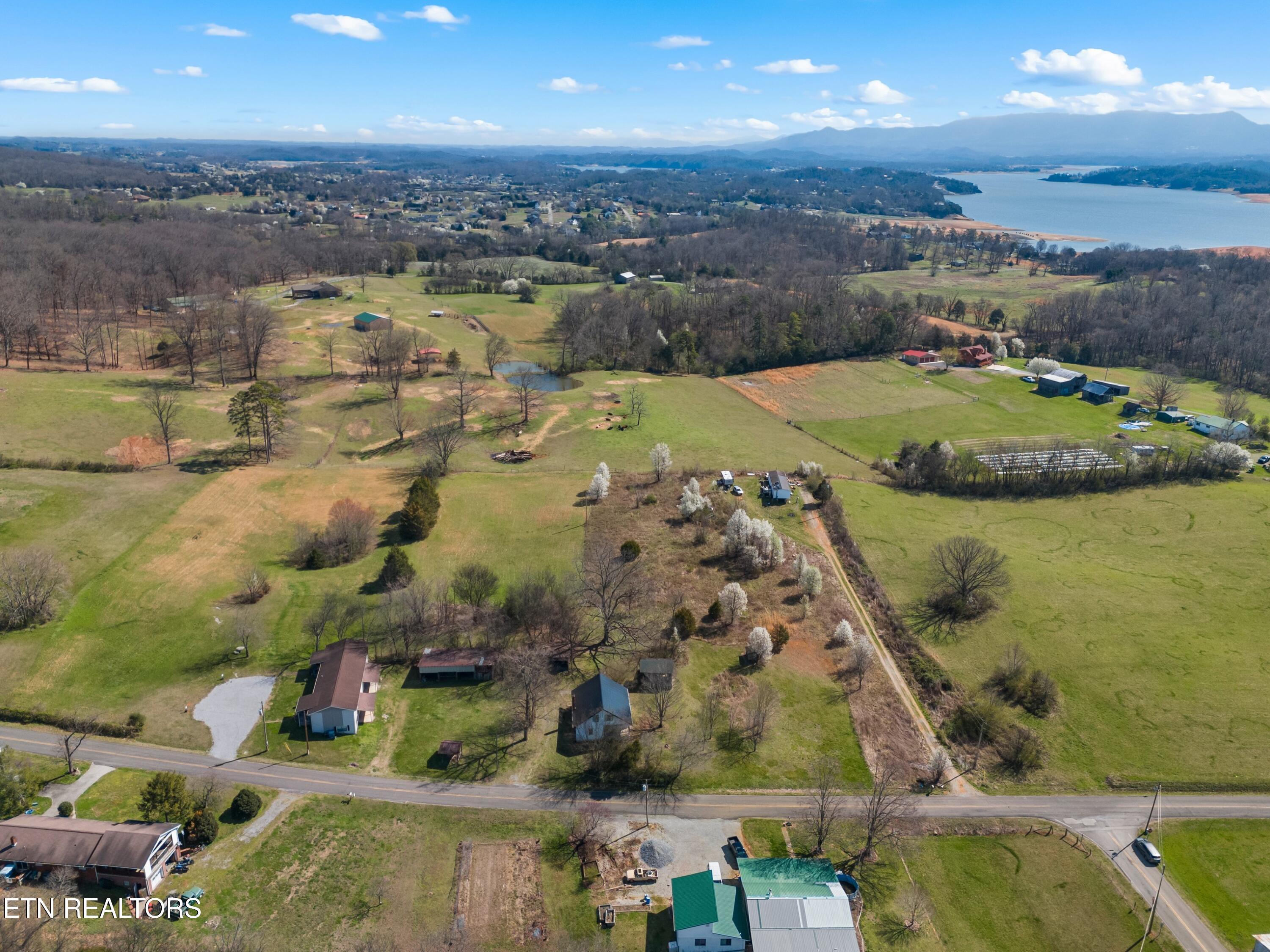 1568 Harold Patterson Road Dandridge, TN 37725 - Photo 32 of 35 029-1568HaroldPattersonRoad-Dandridge-TN