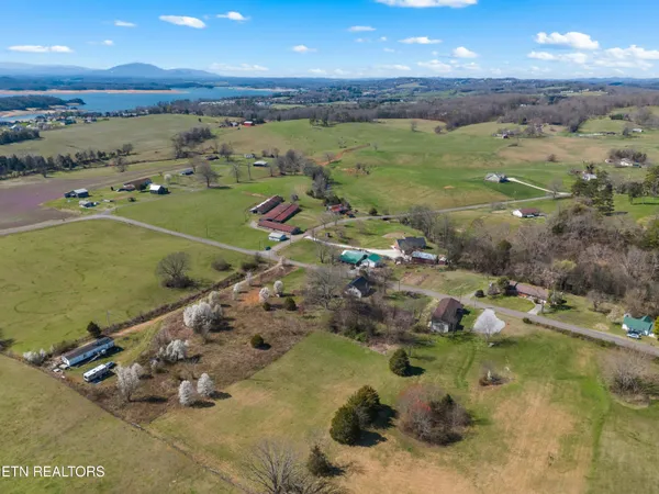 $239,900 | 1568 Harold Patterson Road, Dandridge, TN 37725