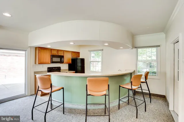 $305,000 | 5778 Rexford Court, Unit 5778B, Springfield, VA 22152