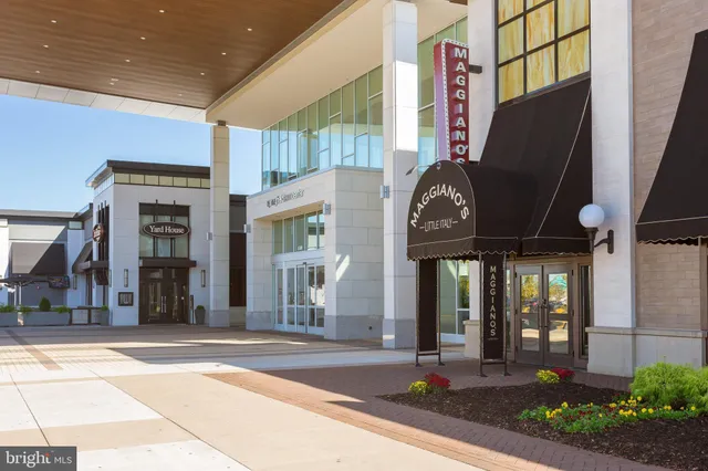 $305,000 | 5778 Rexford Court, Unit 5778B, Springfield, VA 22152