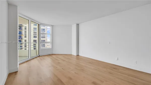 $5,315 | 555 Northeast 34th Street, Unit 2405, Miami, FL 33137