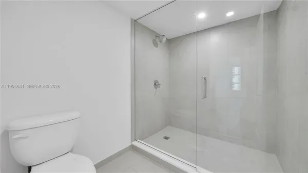 $5,315 | 555 Northeast 34th Street, Unit 2405, Miami, FL 33137