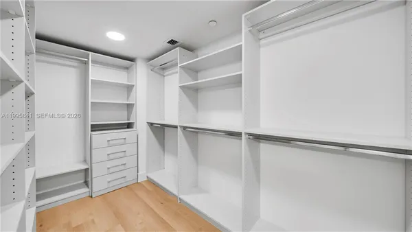 $5,315 | 555 Northeast 34th Street, Unit 2405, Miami, FL 33137