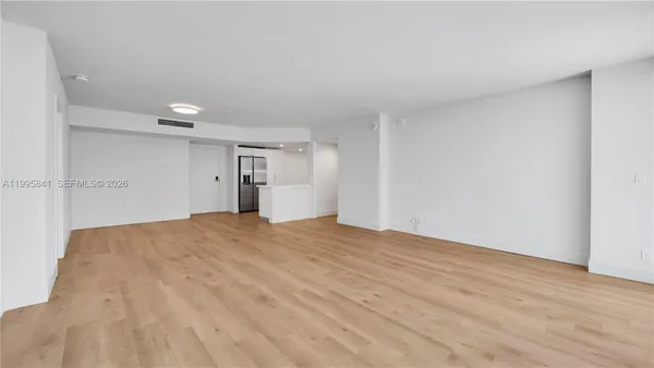 $5,315 | 555 Northeast 34th Street, Unit 2405, Miami, FL 33137