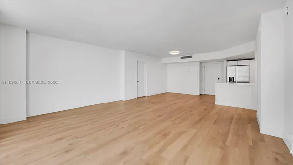 $5,315 | 555 Northeast 34th Street, Unit 2405, Miami, FL 33137