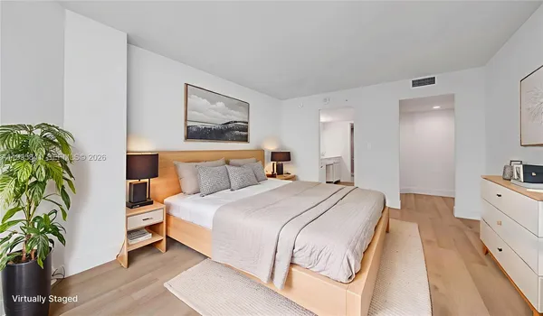 $5,315 | 555 Northeast 34th Street, Unit 2405, Miami, FL 33137